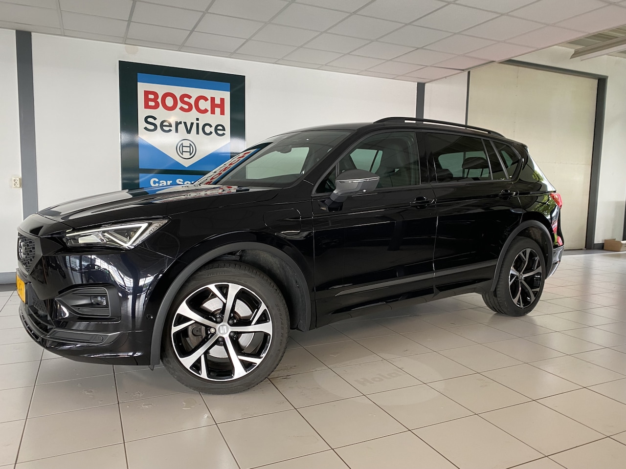 SEAT Tarraco - 1.4 TSI e-Hybrid PHEV FR Business Intense Panoramadak / Trekhaak /Apple carplay-Android - AutoWereld.nl