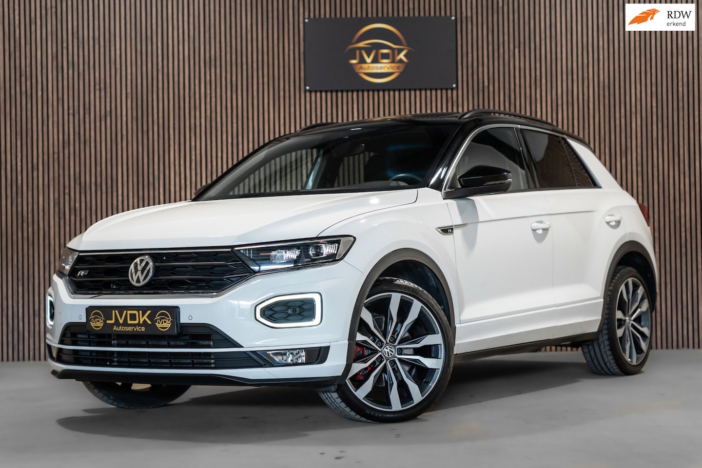 Volkswagen T-Roc - 1.5 TSI 3x R-Line 2020 DSG LED PANO - AutoWereld.nl