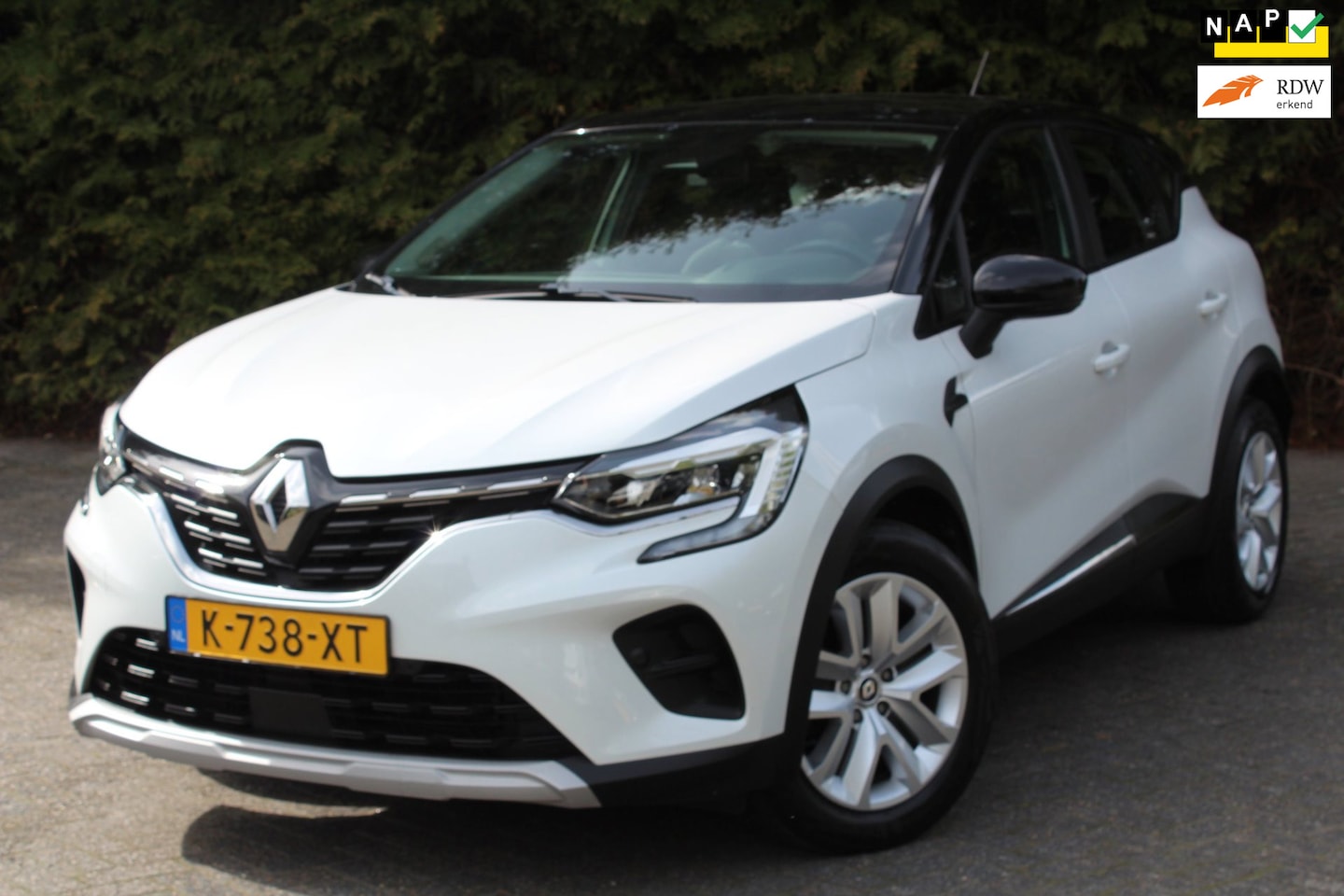 Renault Captur - 1.0 TCe 100 Bi-Fuel Zen 90PK | Parkeercamera | Navigatie | Trekhaak | Cruise Control - AutoWereld.nl