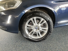 Volvo XC60 - 2.0 D4 FWD Summum | Automaat | Trekhaak | Digitale cockpit | Navi | Stoelverwarming | Lede