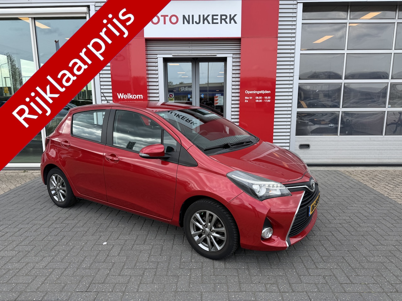 Toyota Yaris - 1.3 VVT-i Trend *Met trekhaak!* - AutoWereld.nl