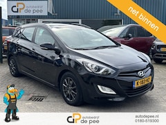 Hyundai i30 Wagon - 1.4 GARANTIE/NW KOPPELING/TREKHAAK/AIRCO/NAVI/CAMERA/PDC rijklaarprijs