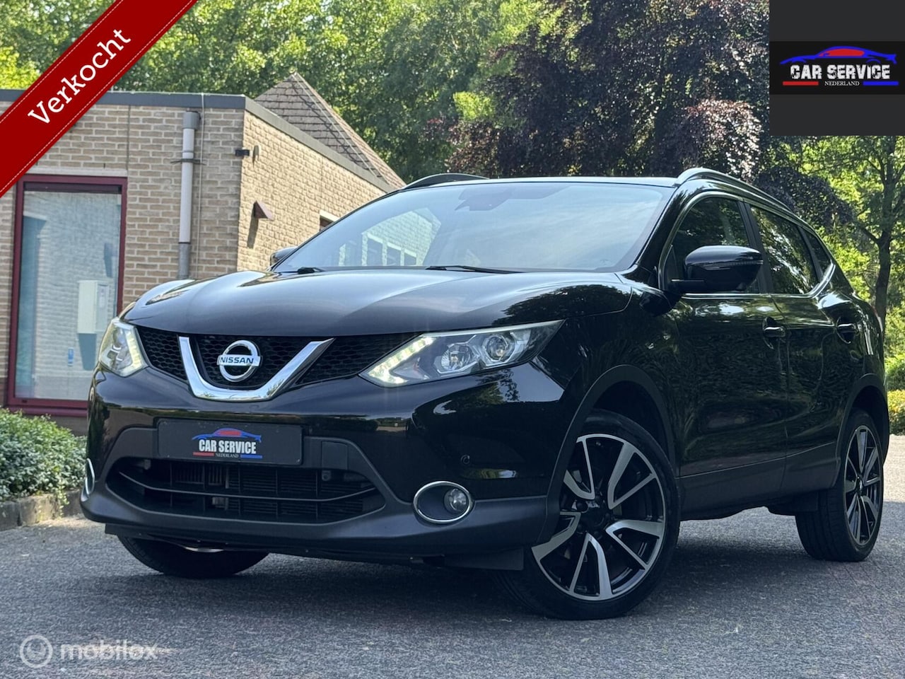 Nissan Qashqai - 1.2 Connect Edition/KEYLESS/PANO/NAVI/360 ° - AutoWereld.nl