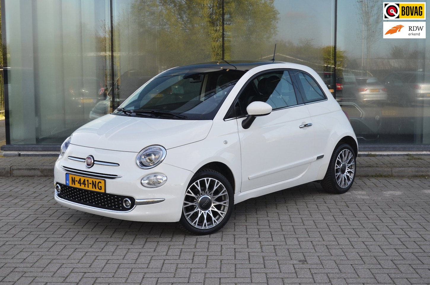 Fiat 500 C - 1.2 Young | Pano | Cruise | Navi | Bluetooth - AutoWereld.nl