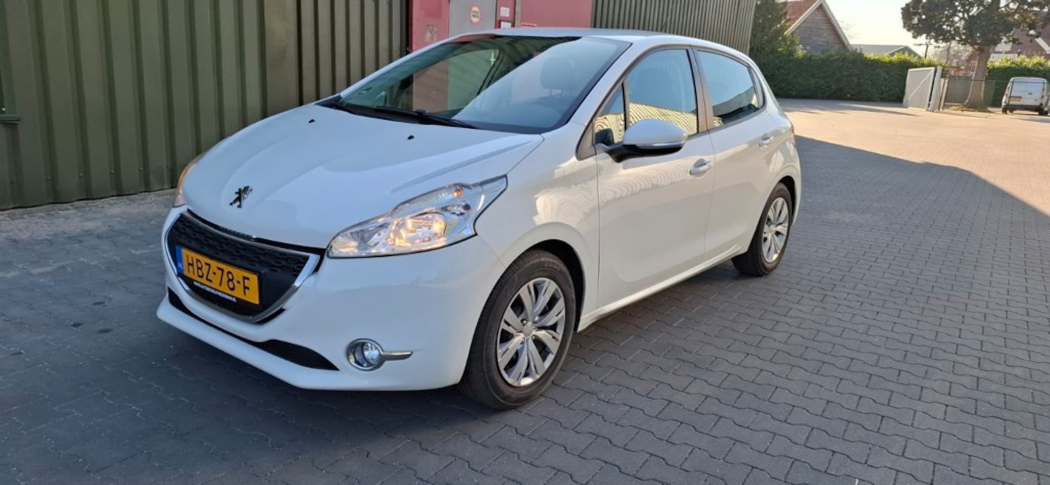 Peugeot 208 - 1.0 VTi Active. LET OP. HOOG OLIE VERBRUIK. - AutoWereld.nl