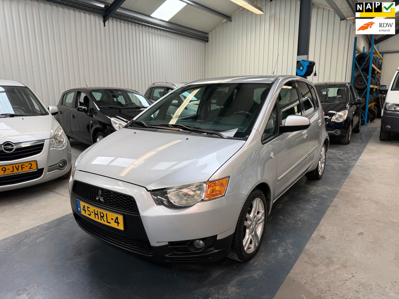 Mitsubishi Colt - 1.5 Intense 5 DEURS/AIRCO/NAP/APK - AutoWereld.nl