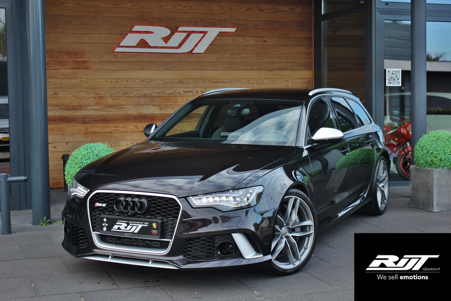 Audi RS6 - V8 4.0 Quattro **Ceramic/Pano/Night/Alcantara/RS Sportstoelen/Liefhebbers auto** - AutoWereld.nl