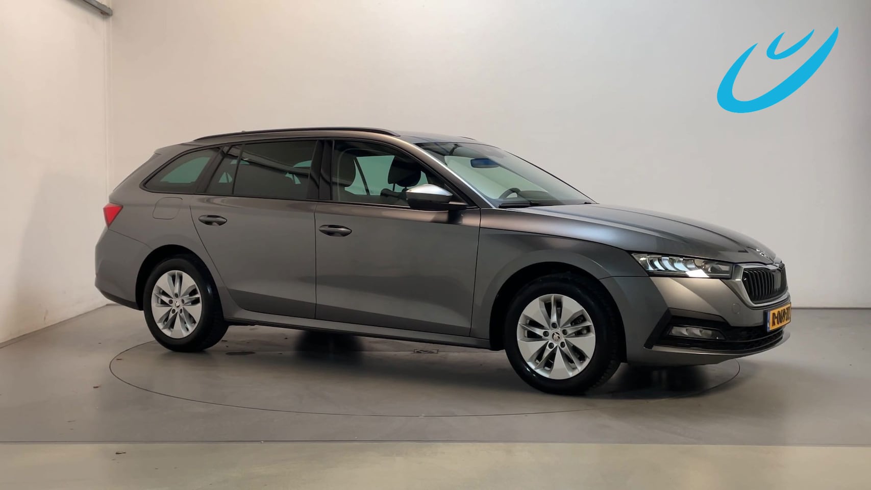 Skoda Octavia Combi - 1.0 e-TSI DSG Ambition Virtual Cockpit Parkeersensoren Navigatie DAB+ App-Connect - AutoWereld.nl