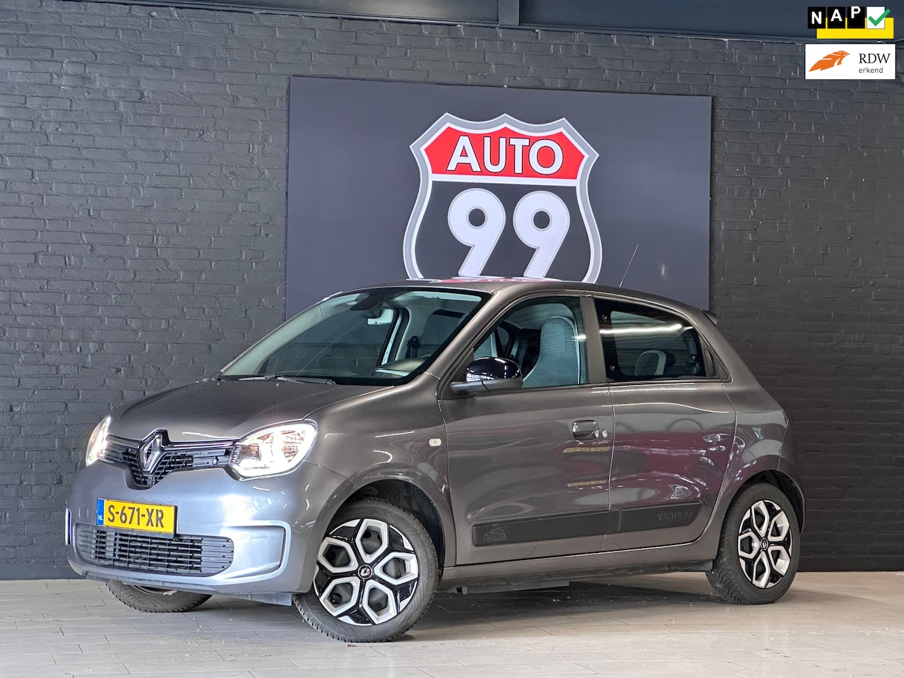 Renault Twingo Z.E. - R80 E-Tech Equilibre 22 kWh AUTO / CLIMA / CRUISE - AutoWereld.nl