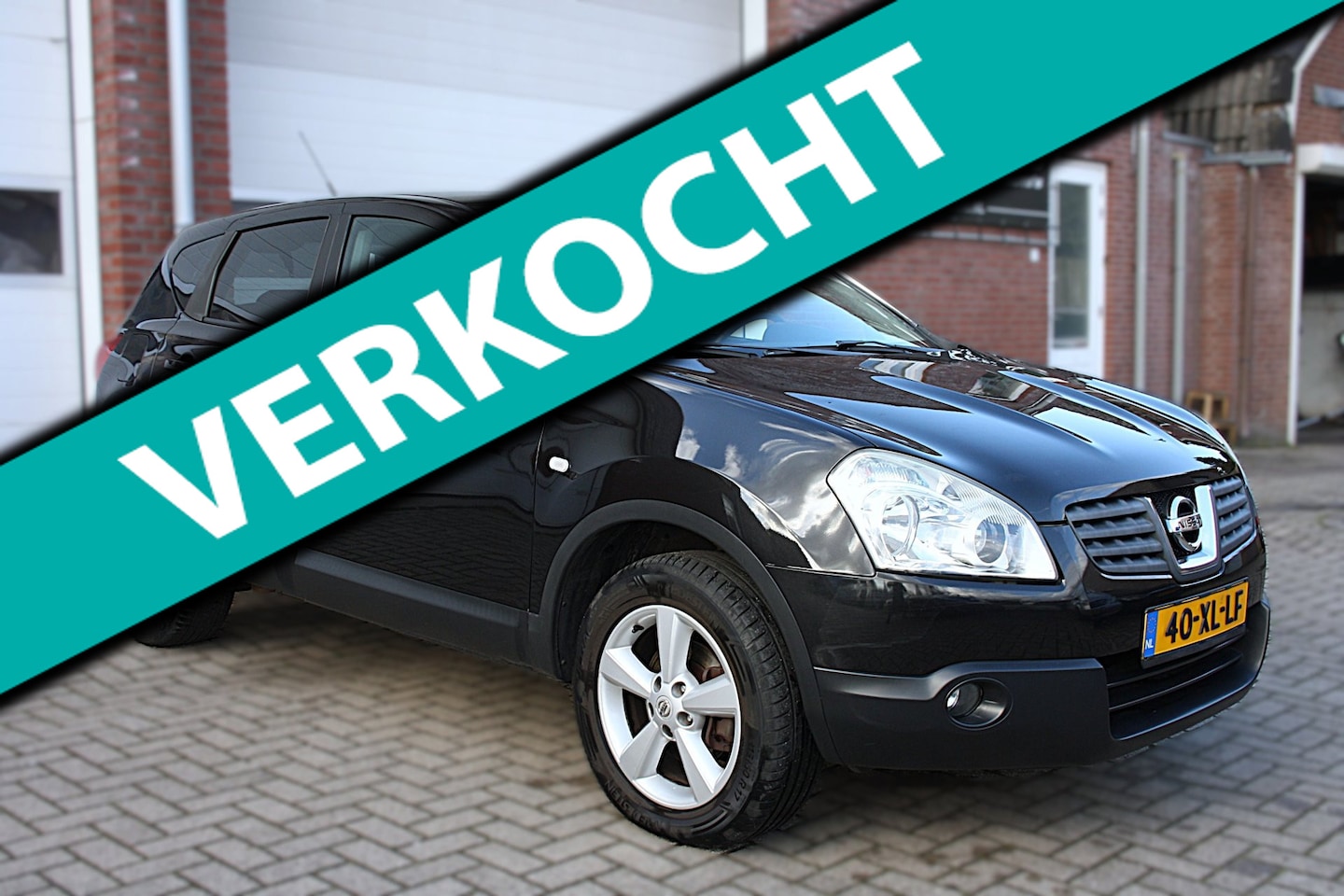 Nissan Qashqai - 1.6 Acenta | NAP| Airco | Cruise control |Zwart | 17 inch Lm Velgen - AutoWereld.nl