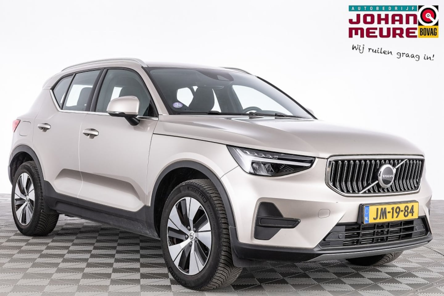 Volvo XC40 - 1.5 T4 Recharge Plus Bright | Full LED | NAVI | Sportstoelen | PHEV . - AutoWereld.nl