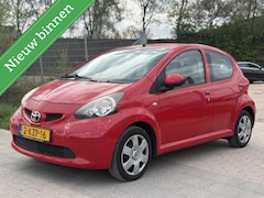 Toyota Aygo - 1.0-12V + INCLUSIEF NIEUW APK