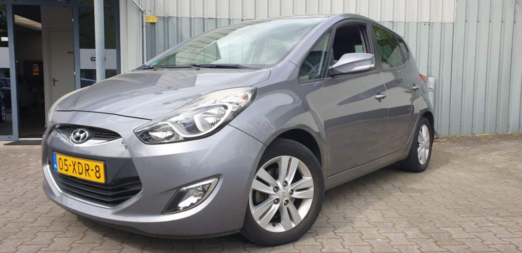 Hyundai ix20 - 1.6I I-VISION  AUTOMAAT - AutoWereld.nl