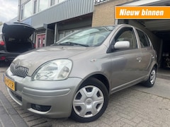 Toyota Yaris - 1.3 VVT-i Sol 5DRS AIRCO NAP APK 5-2027 GOEDE NETTE AUTO TREKHAAK