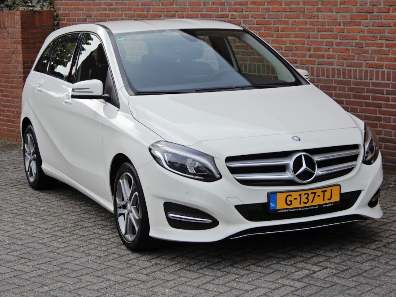 Mercedes-Benz B-klasse - 180 AMBITION  automaat - AutoWereld.nl