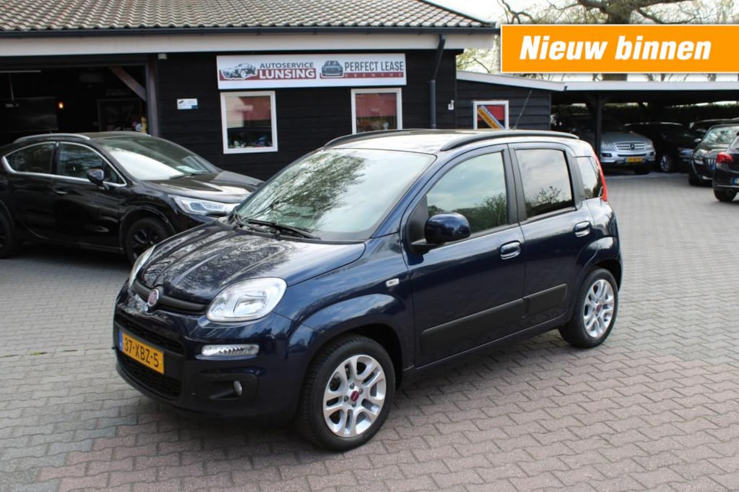 Fiat Panda - 0.9 TWINAIR LOUNGE 86PK - Navigatie Trekhaak - AutoWereld.nl
