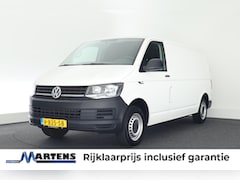 Volkswagen Transporter - 2.0 TDI 150pk L2H1 Trendline Trekhaak Airco Bluetooth Bijrijdersbank