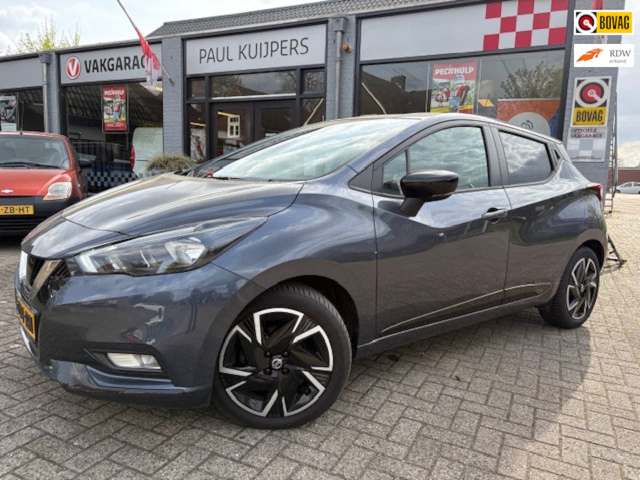 Nissan Micra - 1.0 IG-T Tekna *navigatie + PDC + komt 17-4 binnen* - AutoWereld.nl