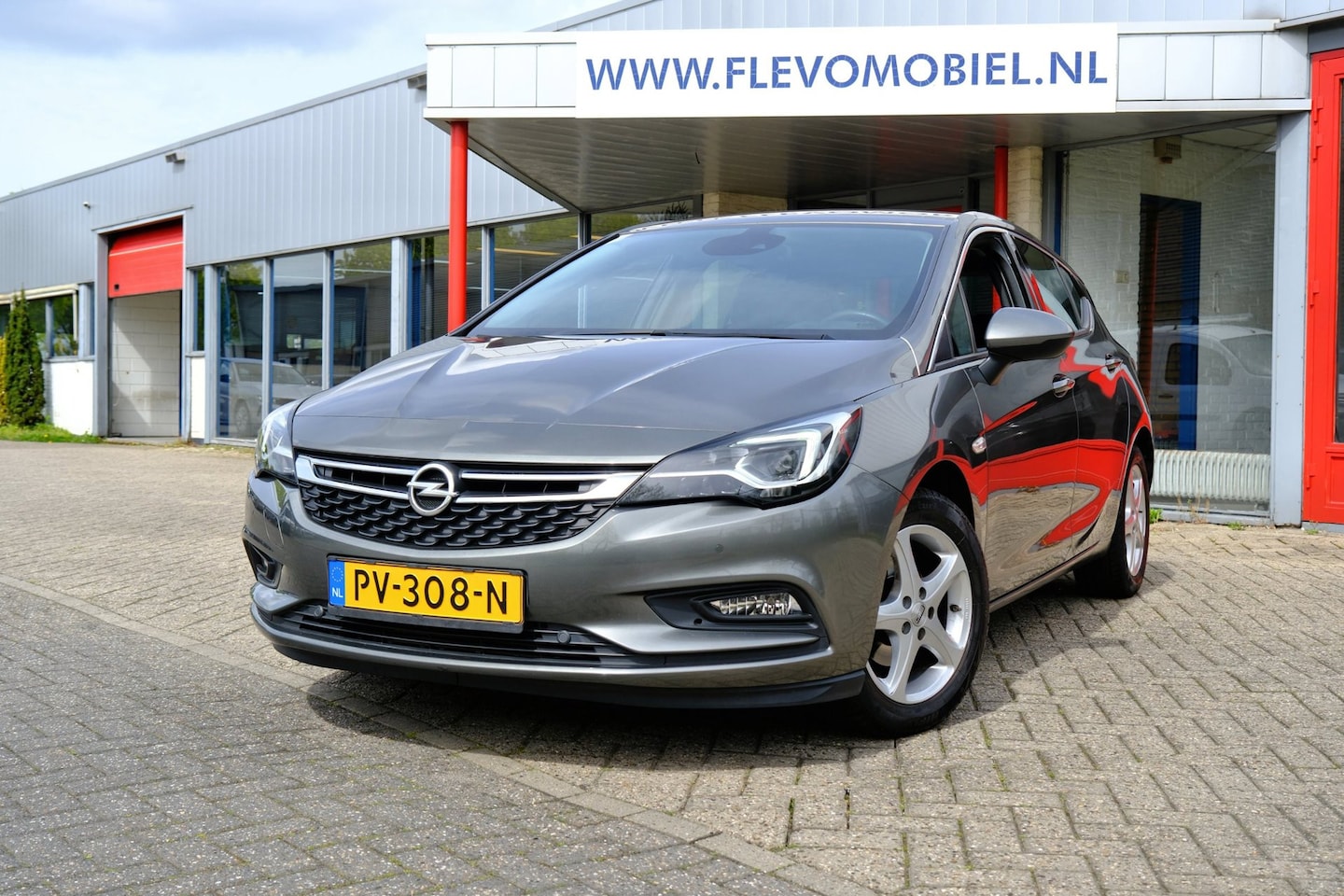 Opel Astra - 1.0 Innovation 5-drs Navi|1e Eig|Half Leder|Clima|LMV - AutoWereld.nl