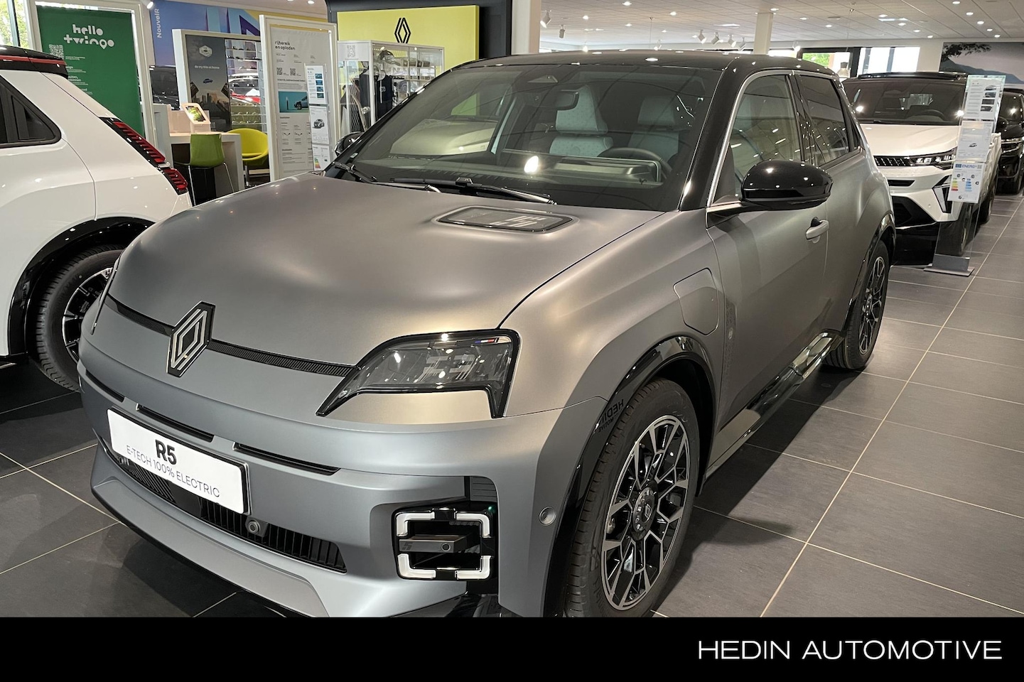 Renault 5 - E-TECH ELECTRIC comfort range Roland-Garros 52 kWh Renault 5 E-TECH ELECTRIC - AutoWereld.nl