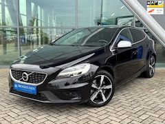 Volvo V40 - 1.5 T3 Polar+ Sport 152pk Panoramadak / Trekhaak / Camera