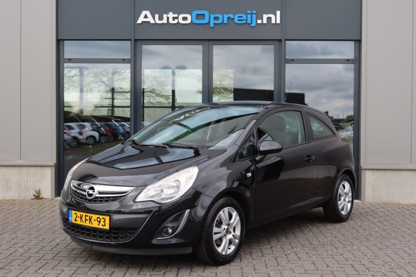 Opel Corsa - 1.2-16V Berlin Airco, Cruise - AutoWereld.nl