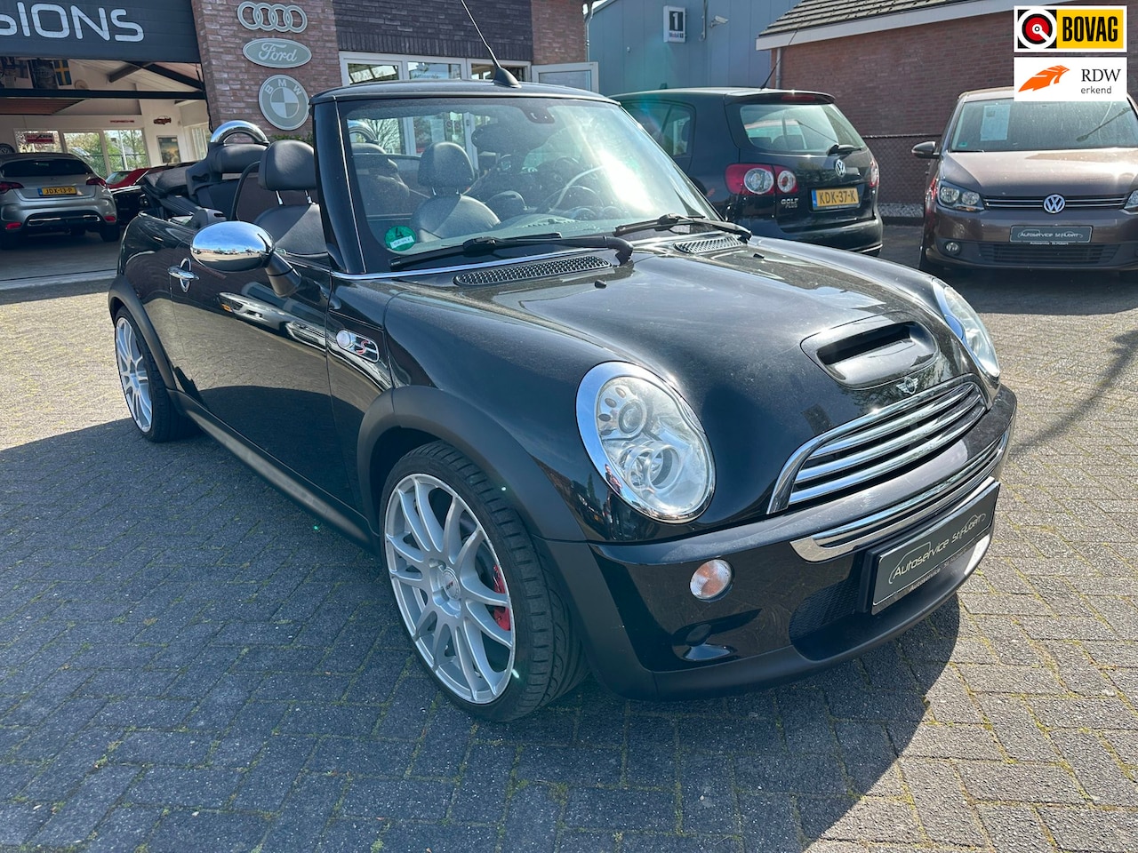 MINI Cabrio - Mini 1.6 Cooper-S JSW. JOHN.COOPER.WORKS. - AutoWereld.nl