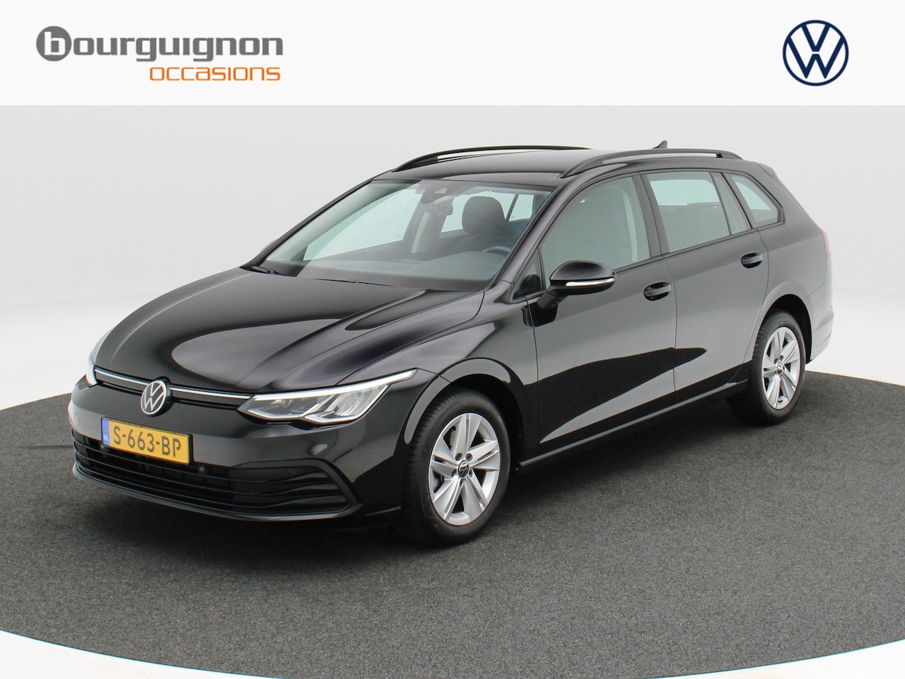Volkswagen Golf Variant - 1.0 TSi 110 Pk Life Parkeersensoren | Carplay | Climatronic | Adaptive Cruise | Trekhaak | - AutoWereld.nl