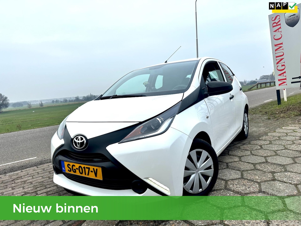 Toyota Aygo - 1.0 VVT NAP 5D AIRCO NW APK XENON/LED BTW AUTO - AutoWereld.nl