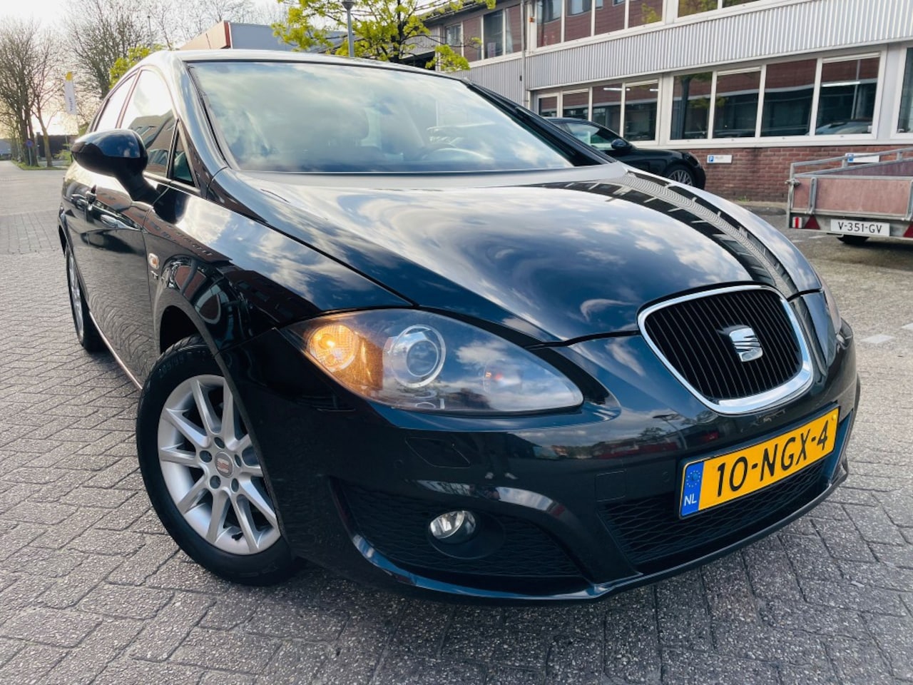 SEAT Leon - 1.4 TSI Businessline High 16'LMV KLIMA PDC XENON - AutoWereld.nl