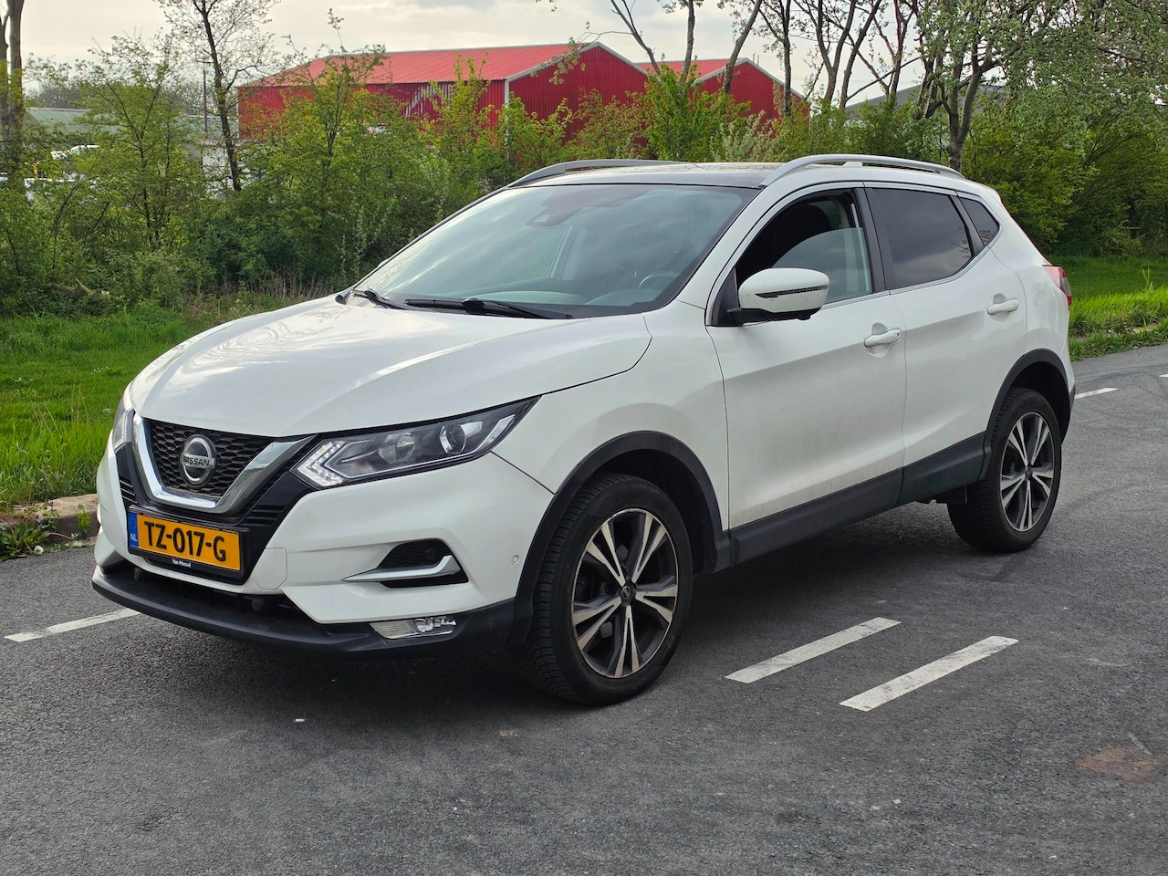 Nissan Qashqai - 1.2 N-Connecta / AIRCO / NAVI / AUTOMAAT - AutoWereld.nl