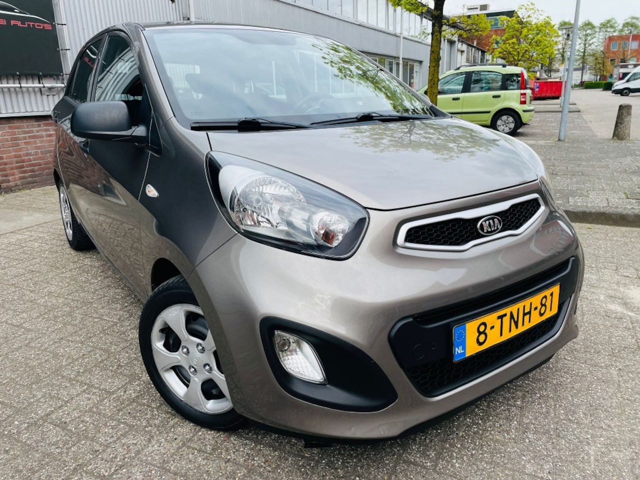 Kia Picanto - 1.2 CVVT ComfortLine AUTOMAAT Airco PDC LAGE KM - AutoWereld.nl