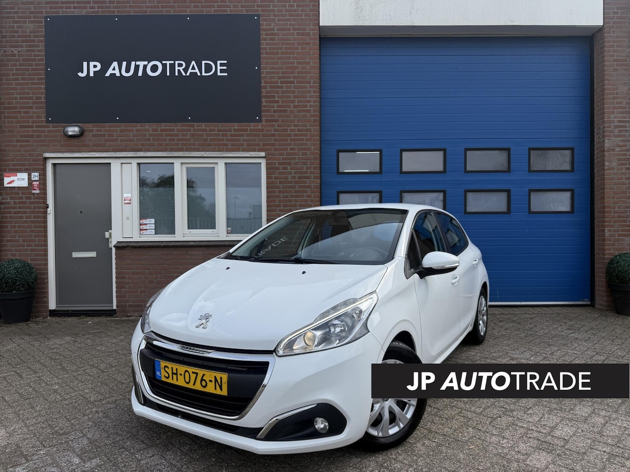 Peugeot 208 - 1.2 PureTech Blue Lion | NAP | Distributie vv | Led | - AutoWereld.nl