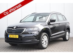 Skoda Karoq - 1.5 TSI ACT Business Edition Navi/Dab Pdc/Voor/Achter/Assistent Stoelverwarming