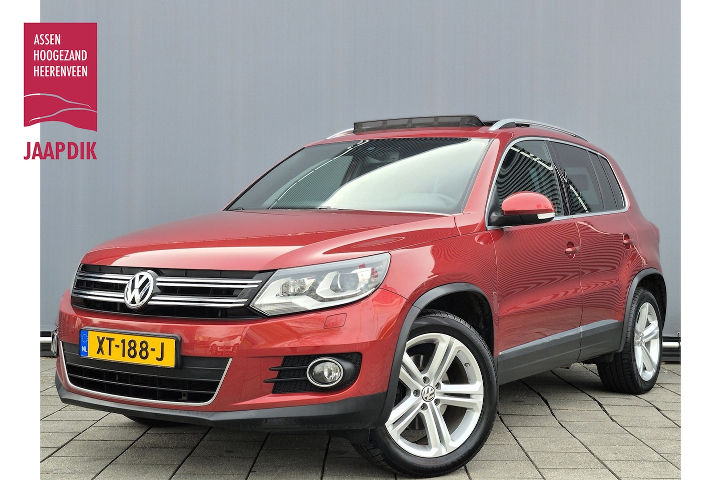 Volkswagen Tiguan - BWJ 12-2014 | 1.4T 161PK R-Line Edition AUTOMAAT | TREKHAAK | PANO DAK | NAVI | CAMERA A | - AutoWereld.nl