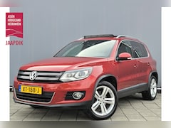 Volkswagen Tiguan - BWJ 12-2014 | 1.4T 161PK R-Line Edition AUTOMAAT | TREKHAAK | PANO DAK | NAVI | CAMERA A |