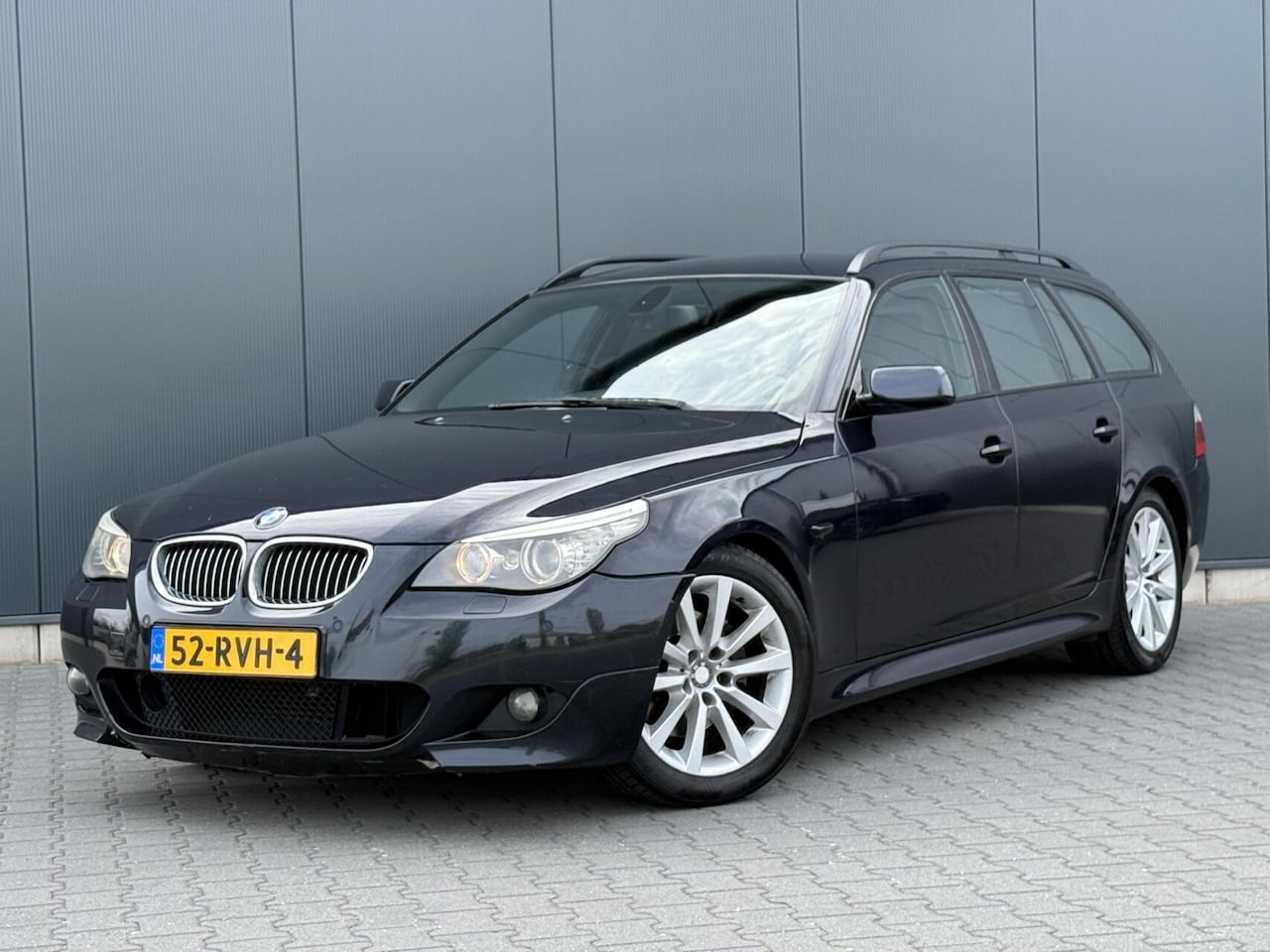 BMW 5-serie Touring - 525D M-Pakket - Xenon - Leder - Adaptief - Facelift - AutoWereld.nl