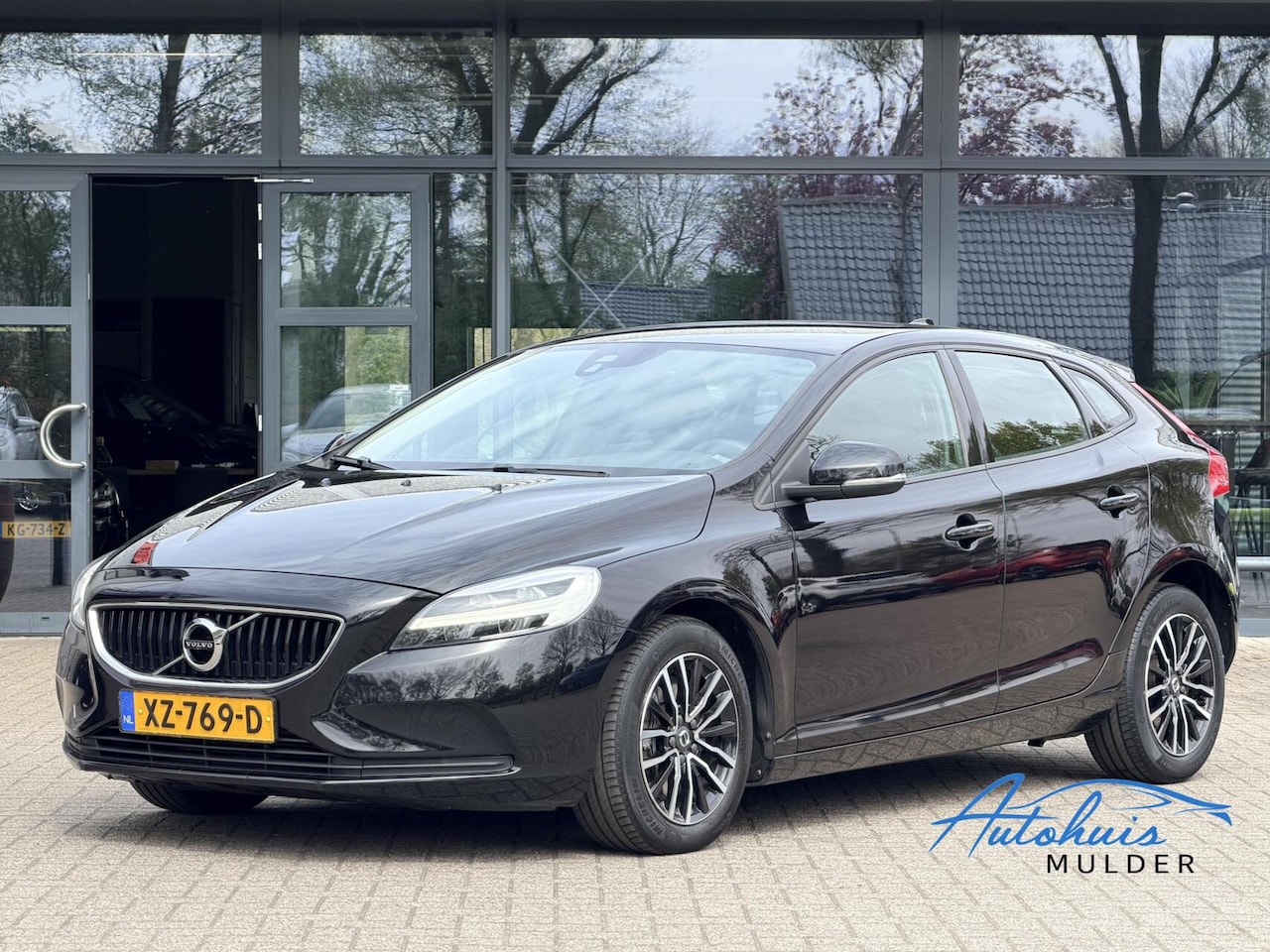 Volvo V40 - 1.5 T2 Polar+ | Automaat | Led | Stoelverwarming | Trekhaak - AutoWereld.nl