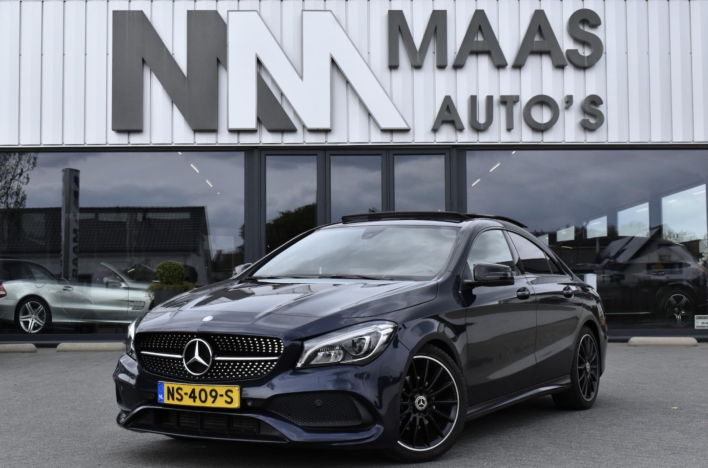 Mercedes-Benz CLA-Klasse - 180 AUT7 AMG NIGHT PANORAMADAK - AutoWereld.nl