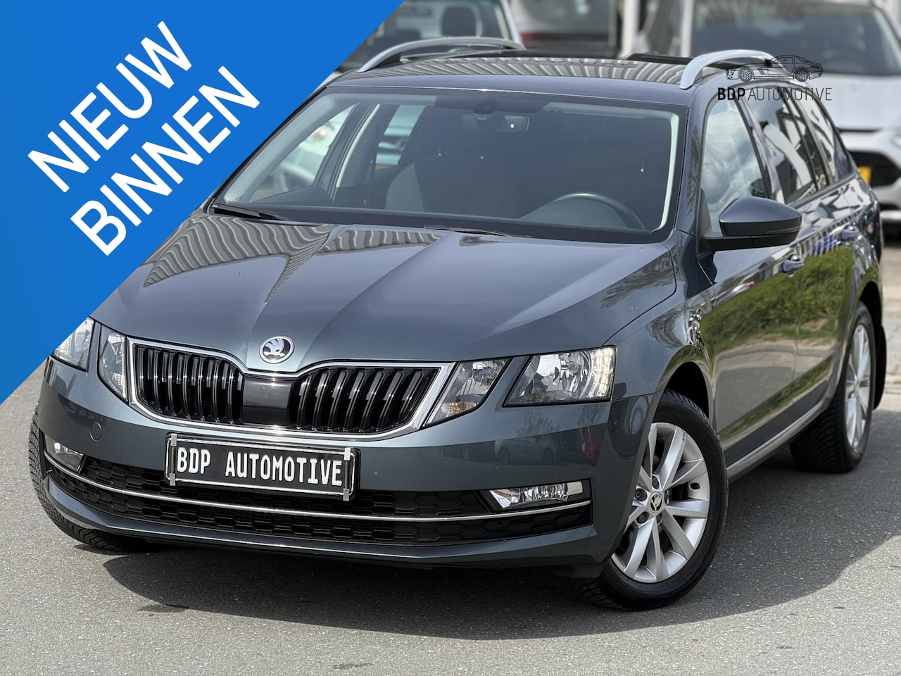 Skoda Octavia Combi - 1.5 TSI Greentech Ambition Business Automaat | Navi | Cruise - AutoWereld.nl