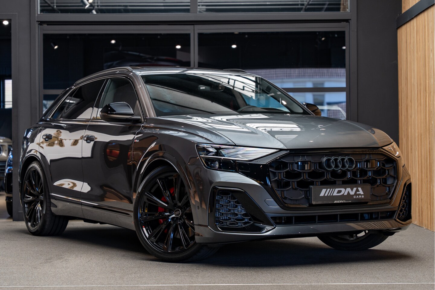 Audi Q8 - 60 TFSI e Competition Massage Pano B&O Advanced 60 TFSI e quattro Pro Line S Competition - AutoWereld.nl