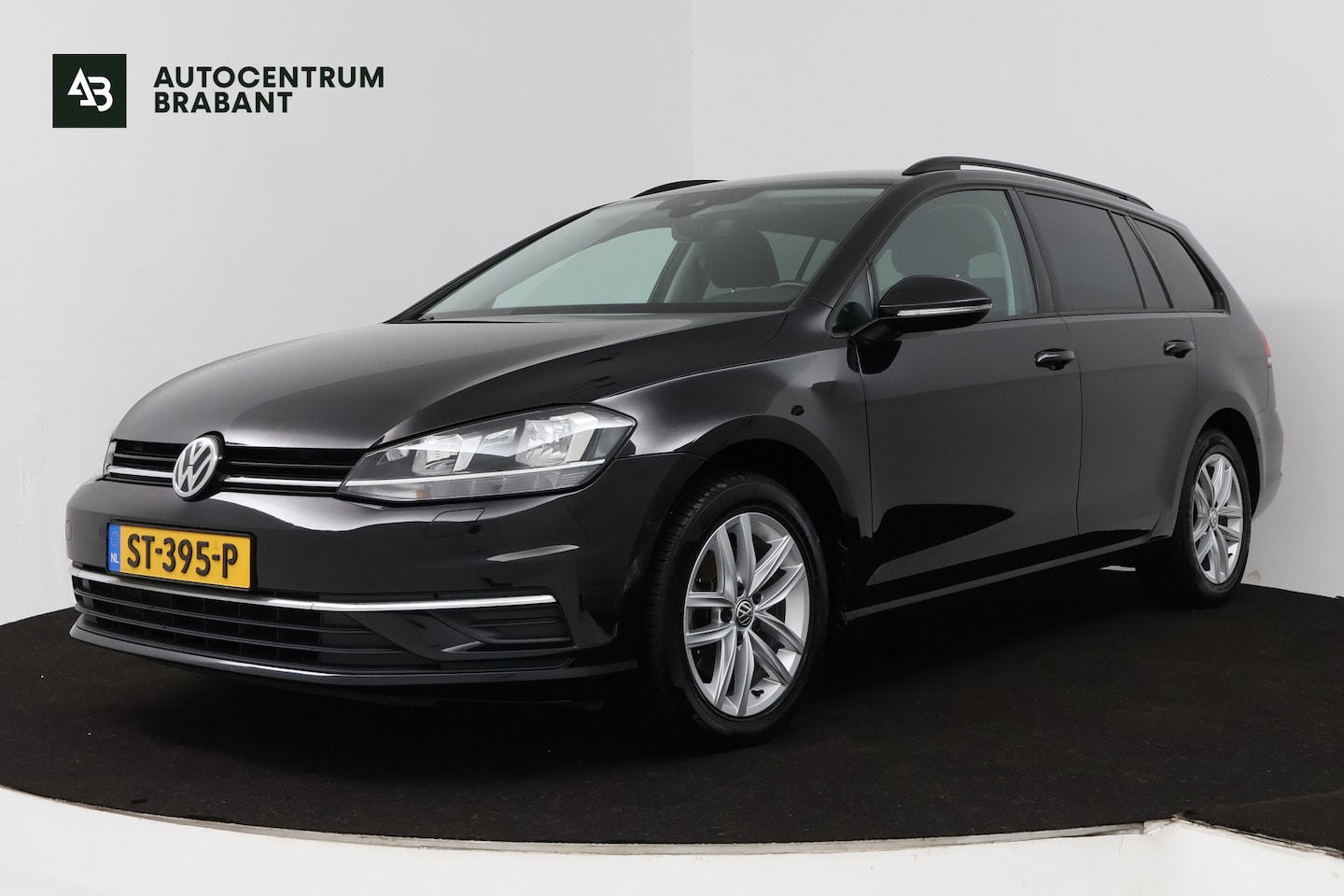 Volkswagen Golf - 1.4 TSI Highline Business R (STOELVERWARMING, CRUISE ADAPTIEF, NAVIGATIE CARPLAY, DIGITALE - AutoWereld.nl