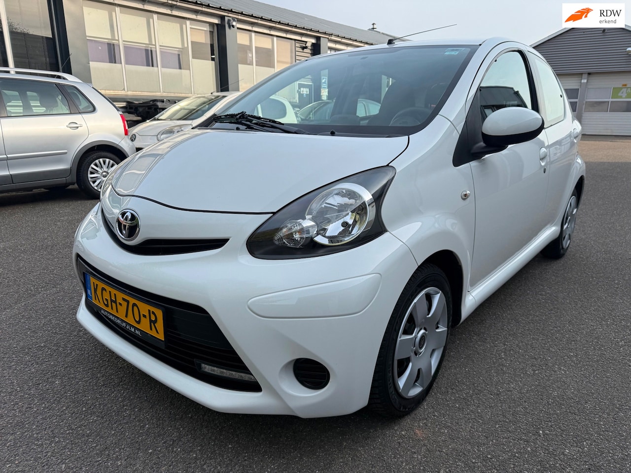 Toyota Aygo - 1.0 VVT-i Access 2013 Airco Navigatie Systeem - AutoWereld.nl