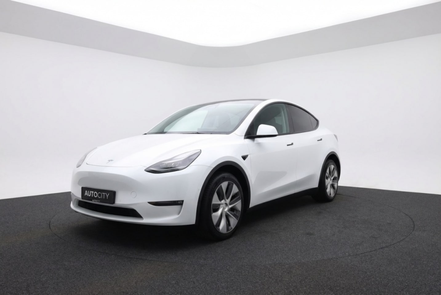 Tesla Model Y - Long Range AWD 75kWh FSD 3!! l Warmtepomp l AMD Ryzen - AutoWereld.nl