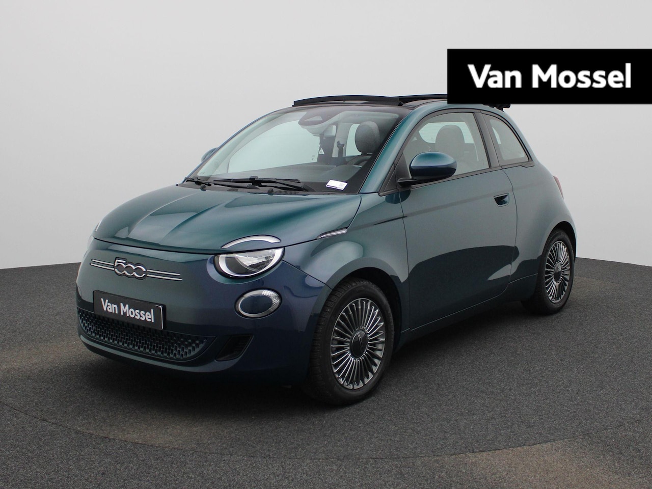 Fiat 500 C - 500e 42 kWh Icon | Navigatie | Cabrio | Climate control - AutoWereld.nl
