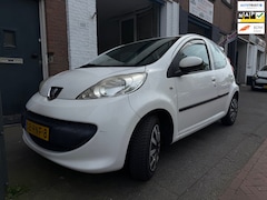 Peugeot 107 - 1.0-12V XS Airco Carkit Elektrisch ramen Afstandbediening Nette Staat