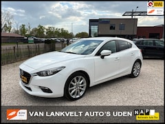 Mazda 3 - 3 1.5 SkyActiv-G Apple Carplay, Stoelverw. Dealer onderhouden