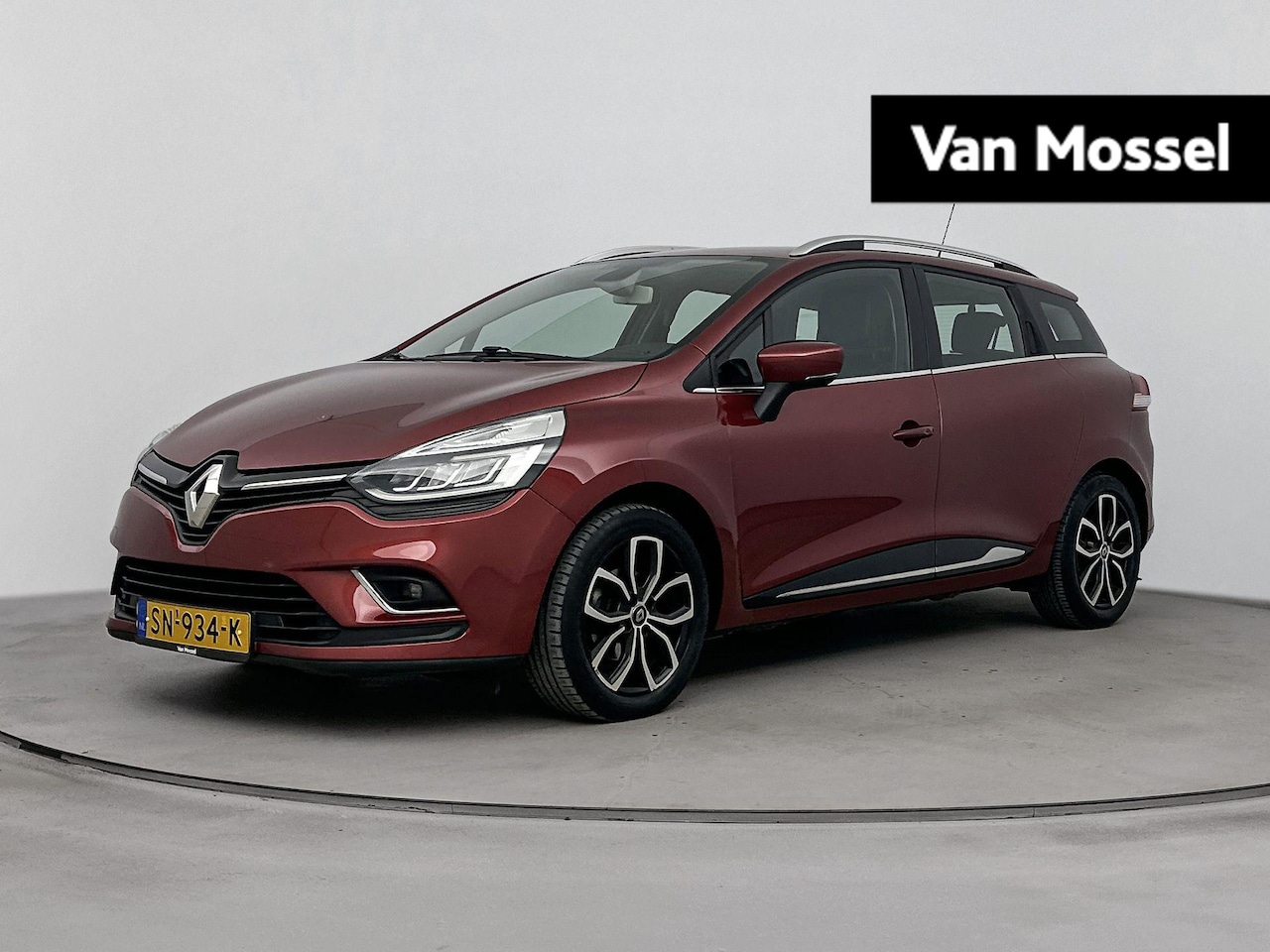 Renault Clio Estate - 0.9 TCe Intens 90PK | Trekhaak | LED Koplampen | Climate Control | Half-Lederen Bekleding - AutoWereld.nl