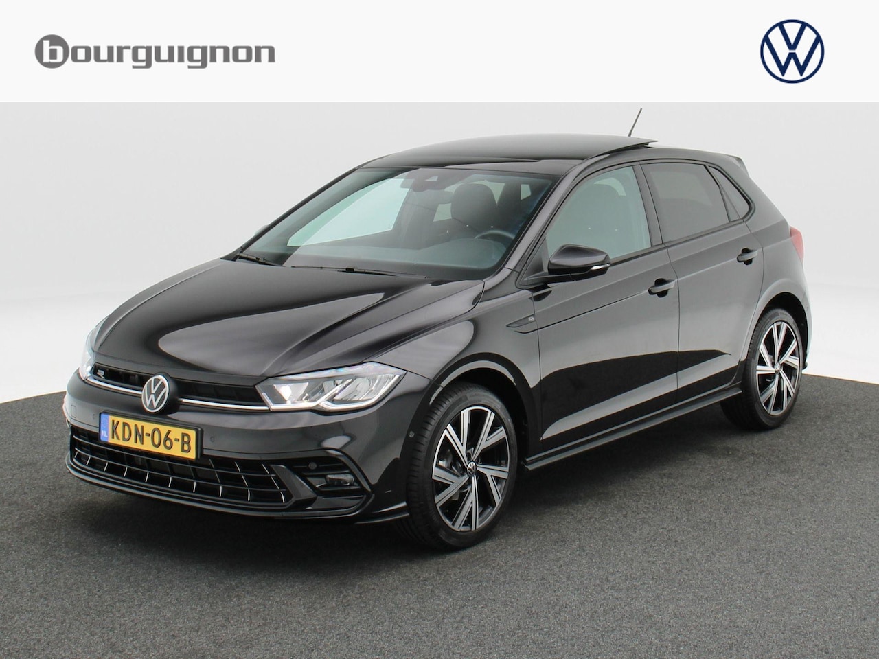Volkswagen Polo - 1.0 TSi Automaat R-Line | Panoramadak | Stoelverwarming | Camera | Adaptive Cruise | 17 In - AutoWereld.nl