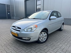 Hyundai Accent - 1.4i EK 2008 41.112Km Nap Nieuwstaat